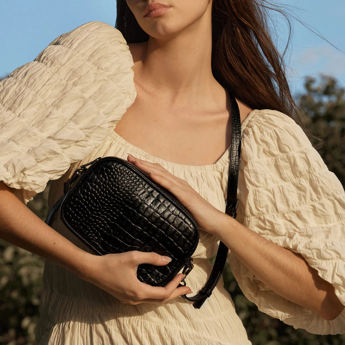 Status Anxiety Plunder Bag in Black Bubble