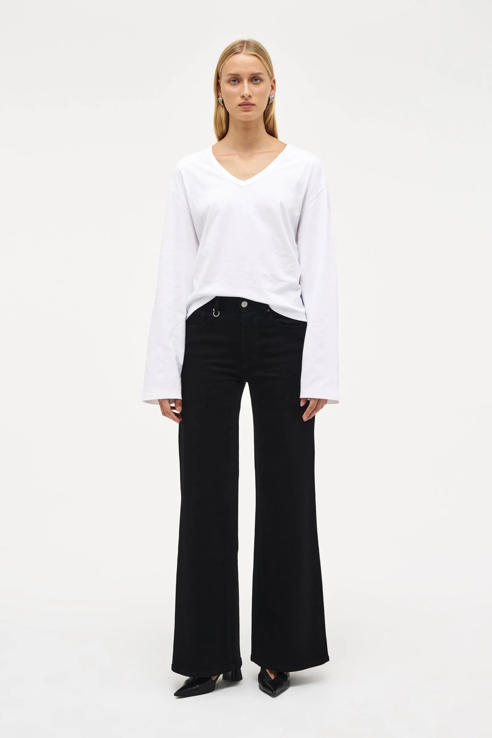 Eva Wide Sombre Sharp Black