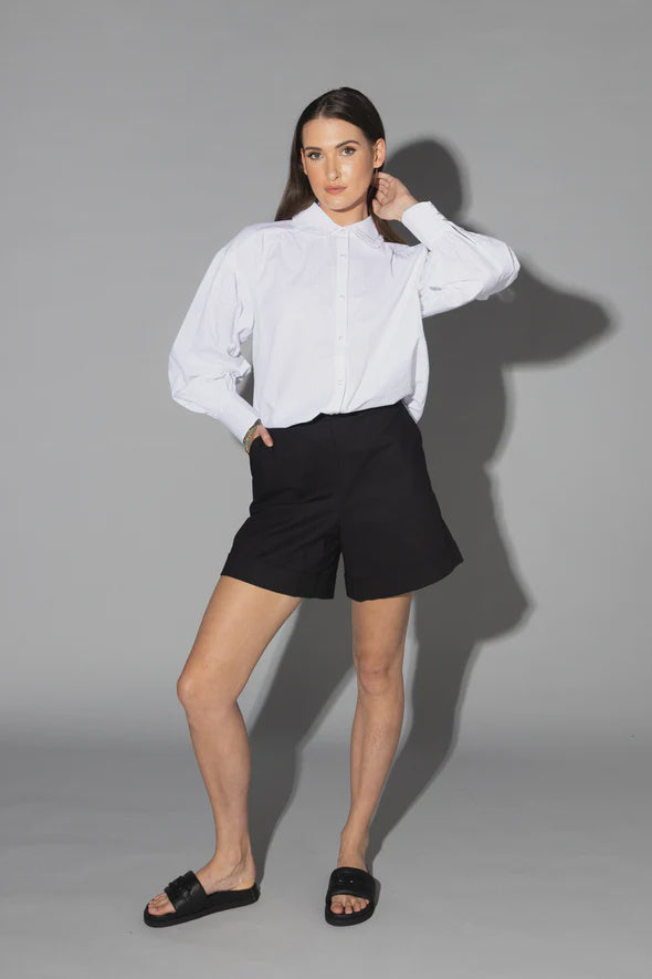 Drama The Label Beth Short in Black