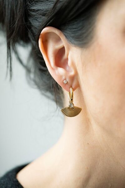 Antler Gold Fan Huggie Earring