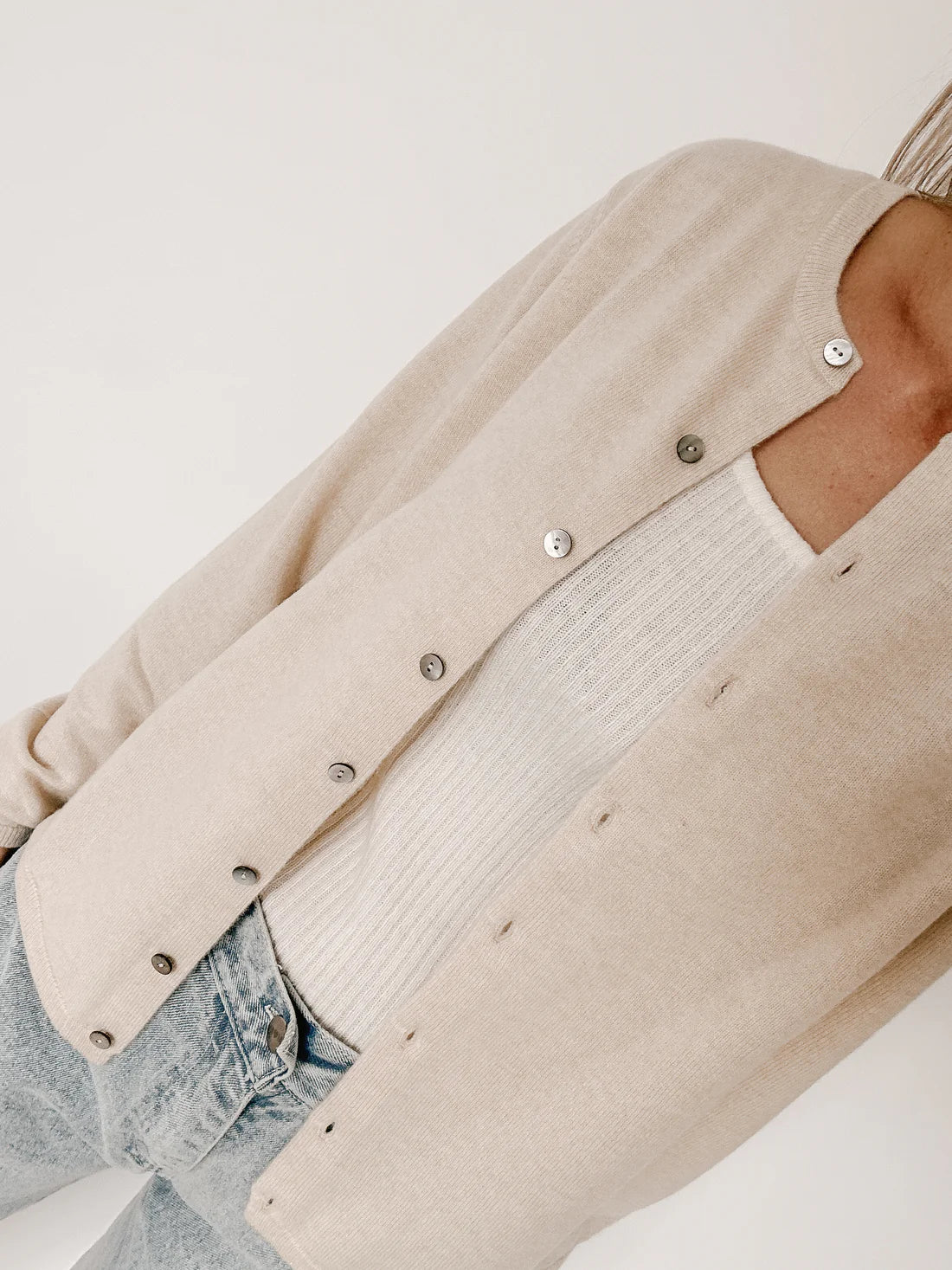 Le Edit Cashmere Cardigan In Beige