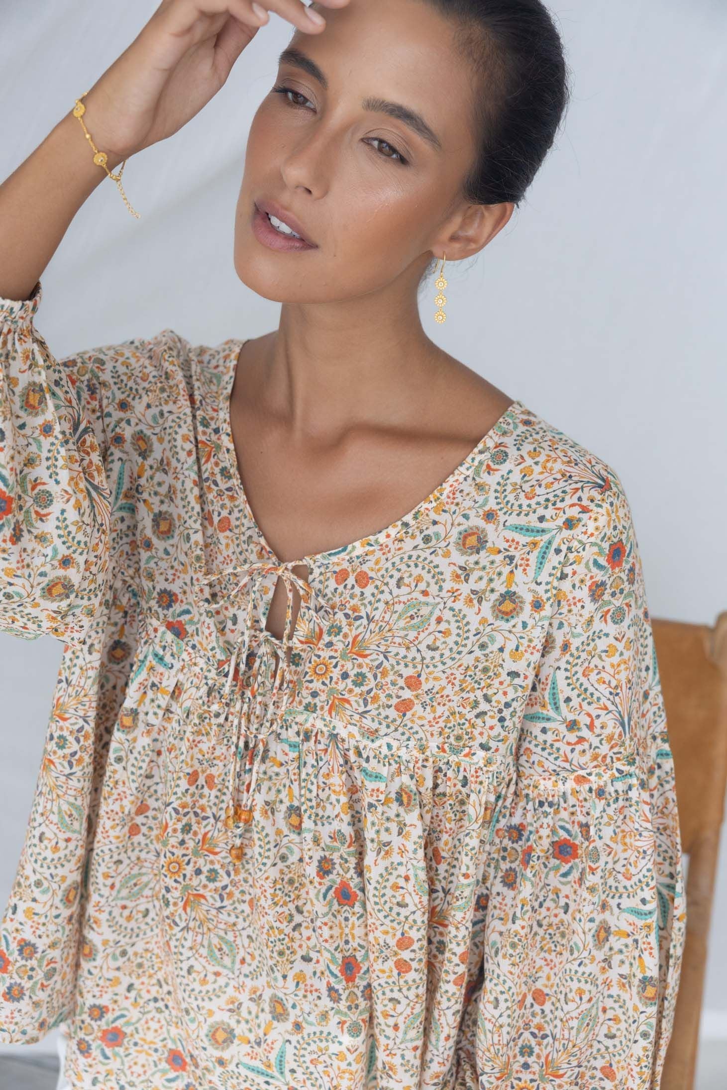 Lara Blouse Almond Print