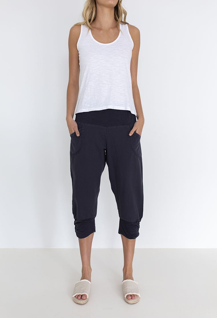 Humidity Castaway Pant in Navy