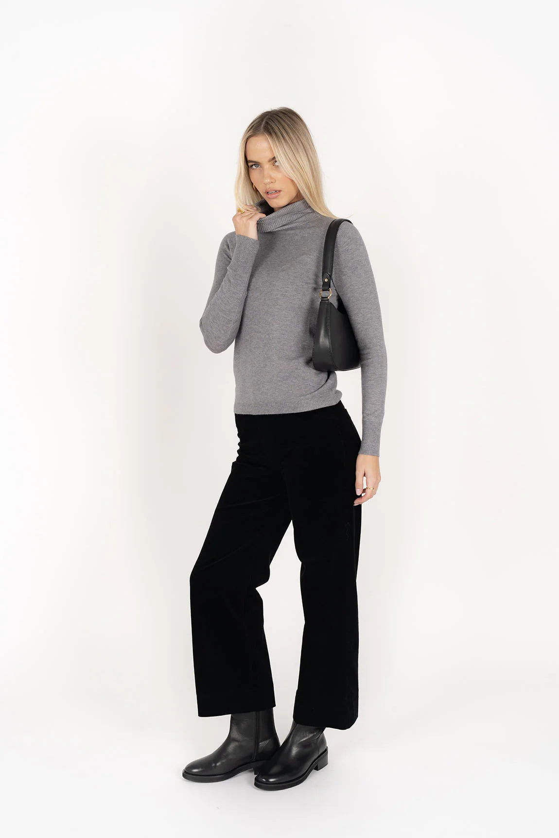 Humidity Fleetwood Cord Pant in Moss