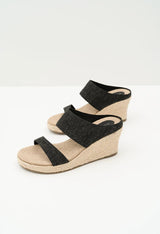 Humidity Oasis Wedge in Black