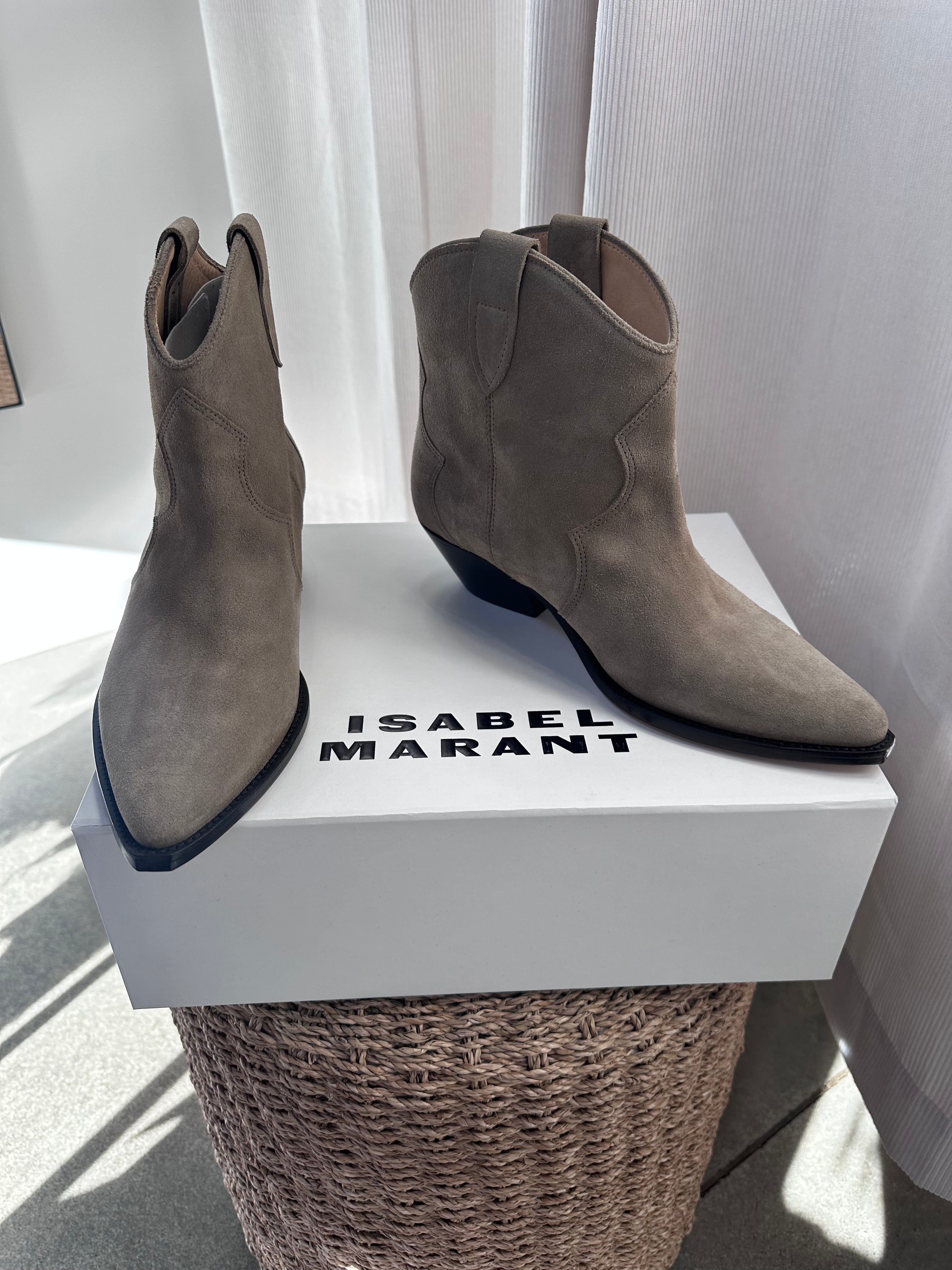 Isabel Marante Dewina Suede Boots New Size 40 Taupe