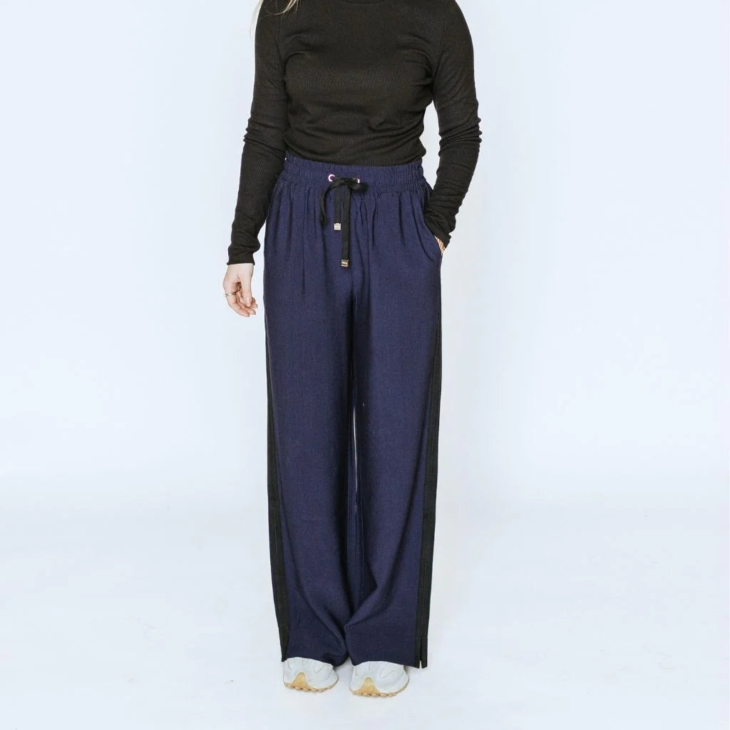 Indiana Wide Leg Pants in Navy with black