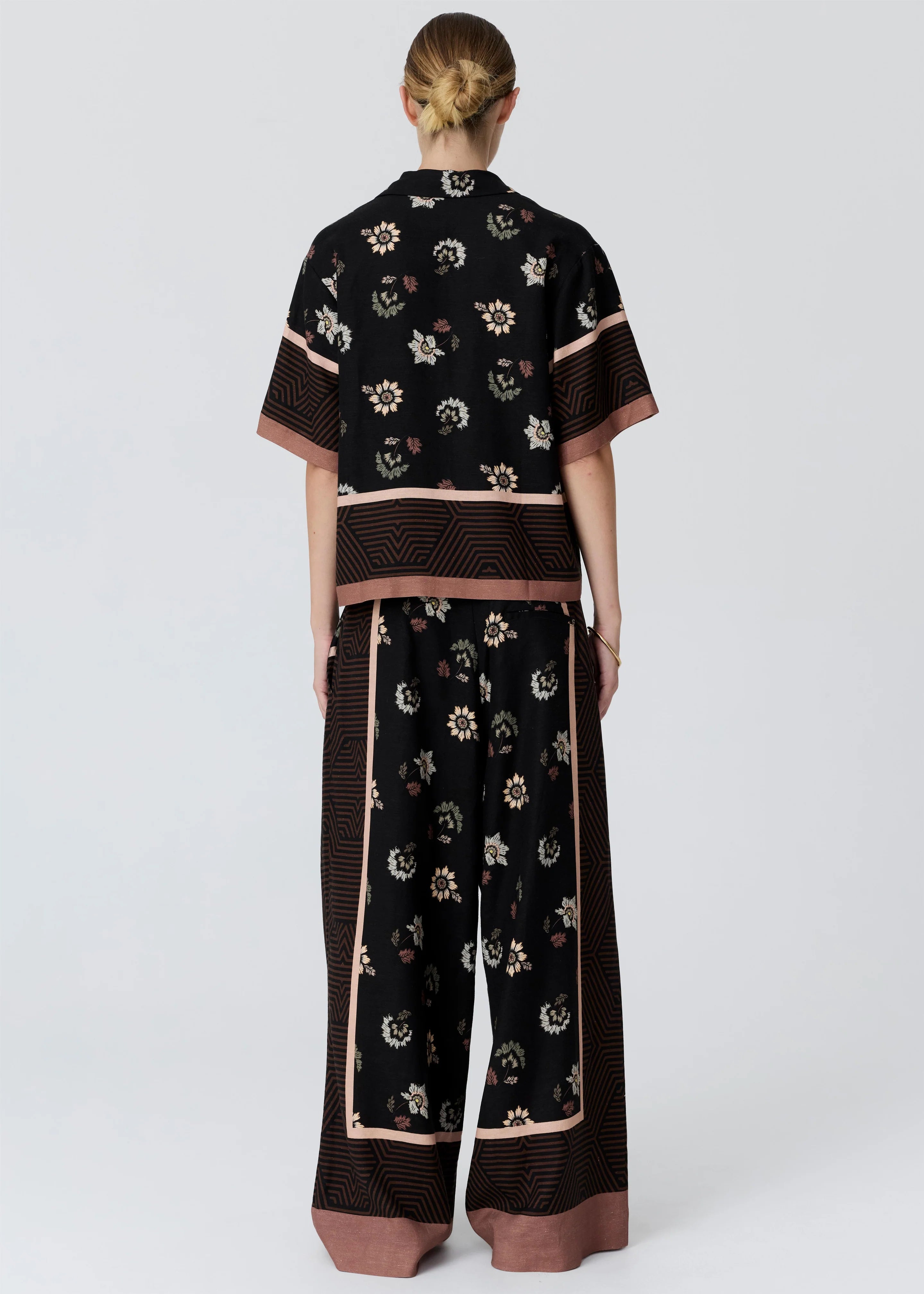 Trellis Shirt Scarf Print