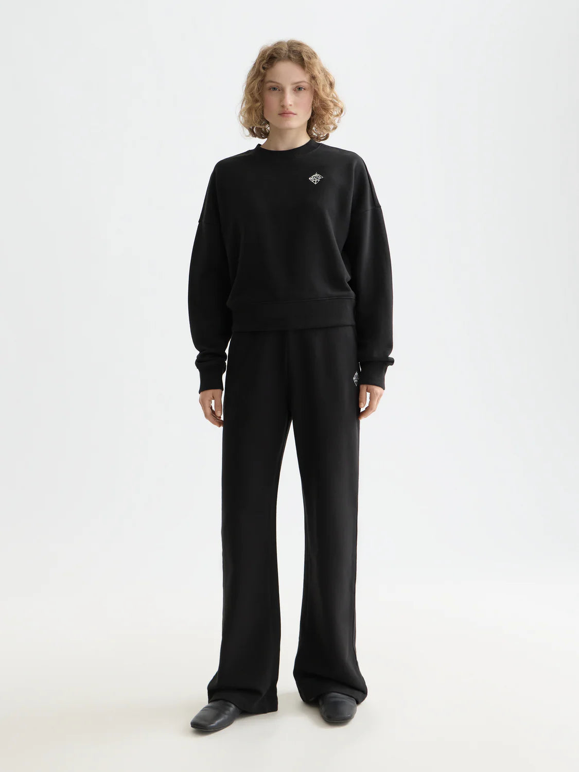embroidered Logo Sweatshirt Black