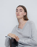 Yerse V Neck Wool Sweater In Light Grey