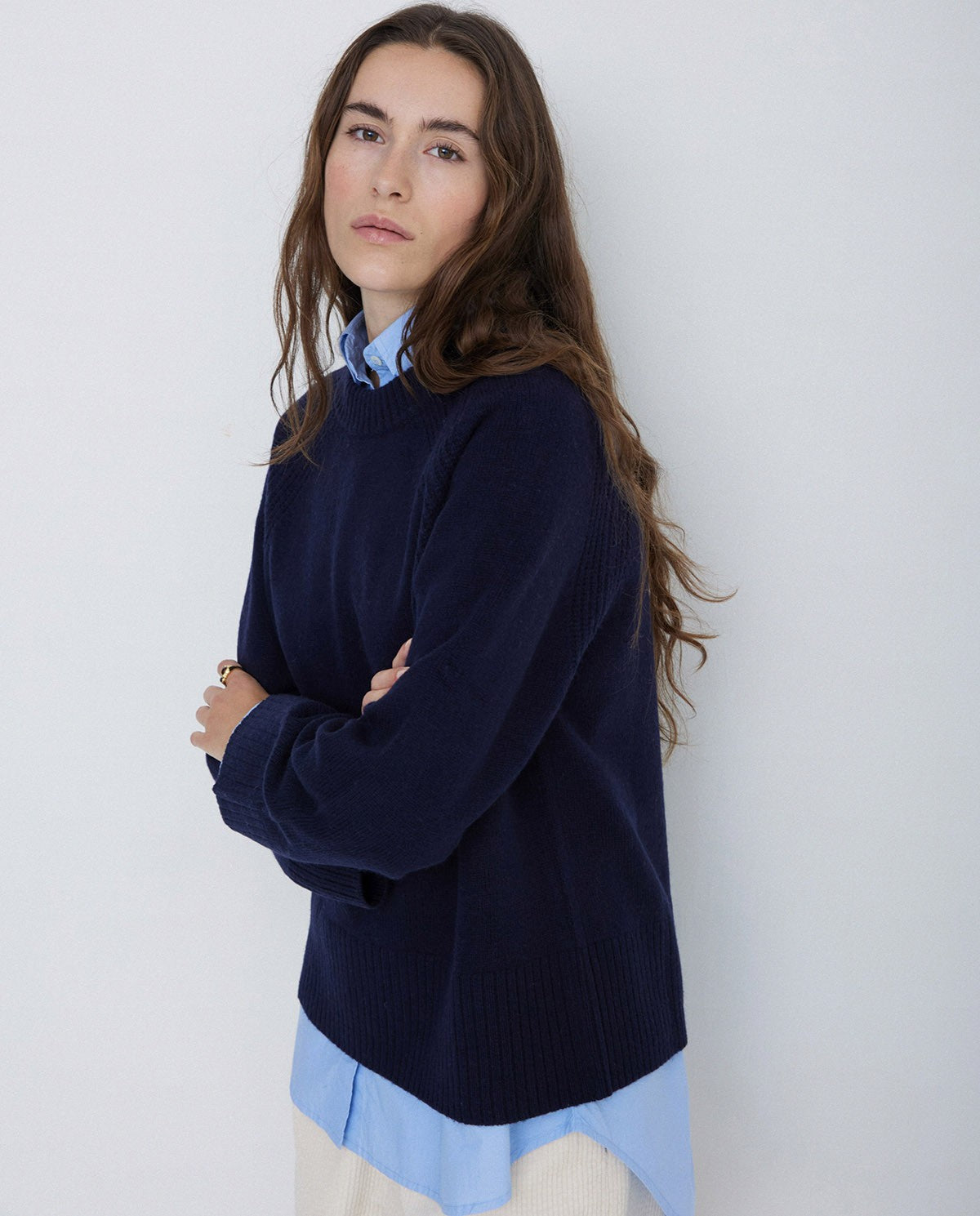 Yerse Round Neck Wool Sweater In Navy