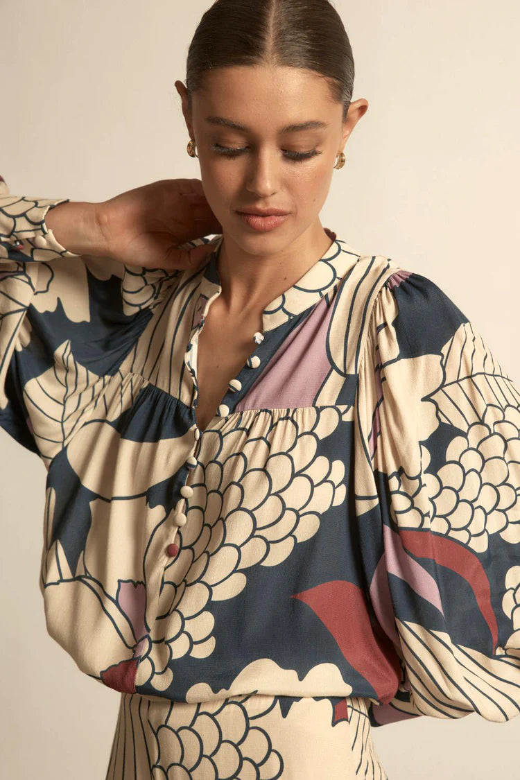 Vista Top Petal Reverie
